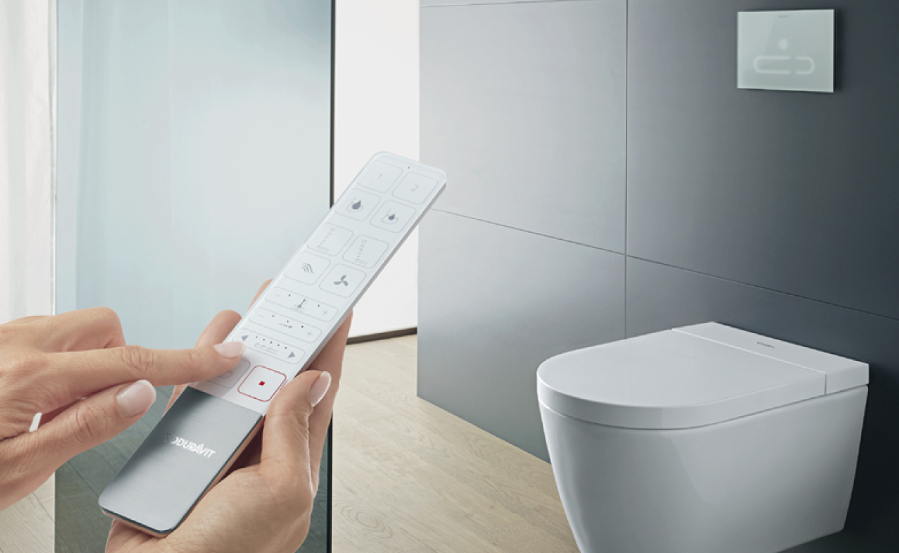Les WC proposent des fonctions high-tech comme un siège chauffant, un système désodorisant, un détecteur de présence…