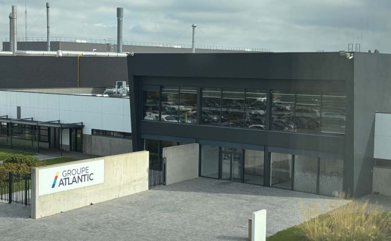 Groupe Atlantic passe sous contrôle majoritaire de Paloma Rheem. Le fabricant vendéen conserve son siège en France et mise sur les solutions thermodynamiques, dans un contexte de consolidation du marché HVAC.
