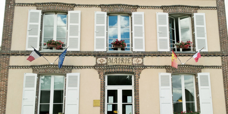 La commune des Barils (Eure) a pu réduire de 44 % les consommations de la mairie, chauffée au propane