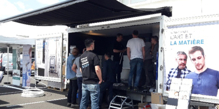 Le Geberit Volex On Tour permet de découvrir une sélection de produits sanitaires.