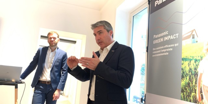 Benoît Lecornu (responsable marketing) et Thierry Ronat (directeur France)