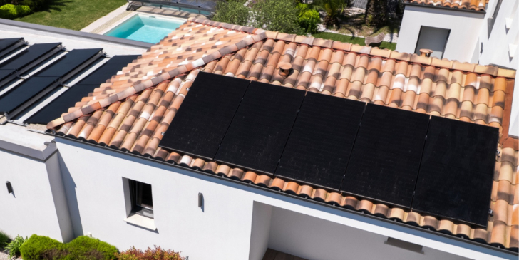 Photovoltaïque : Dualsun lance Azur et veut accélérer sa production européenne