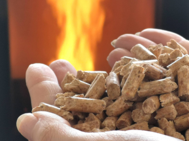 poêle à granulés chauffage au bois plan d'électrification